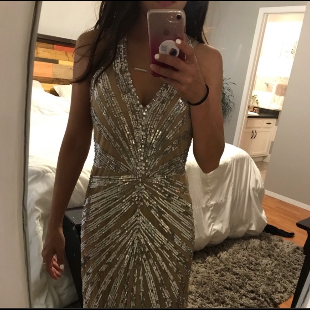 Nude gown